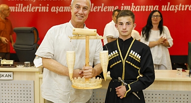 Gürcistanlı heyetten Özçelik'e özel ziyaret