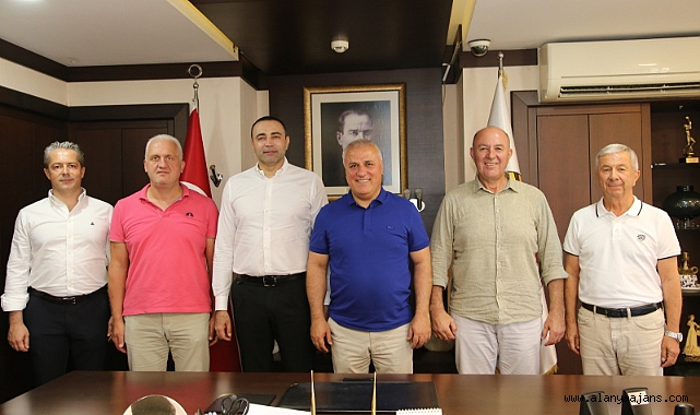 İnşaatçılar içini döktü