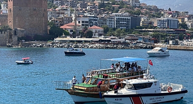 Kaçak Afganlar sınır dışı