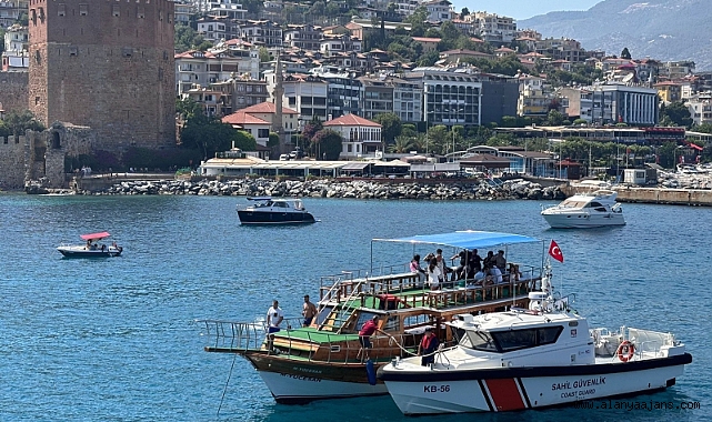Kaçak Afganlar sınır dışı