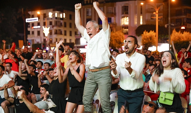Özçelik'ten sevinç nidaları