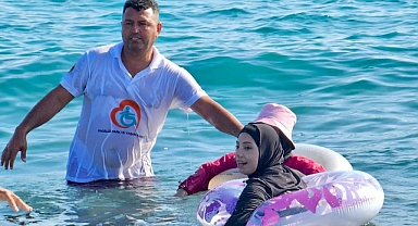 Alanya'da Engelsiz Halk Plajı
