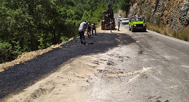 Alanya kırsalında yol mesaisi