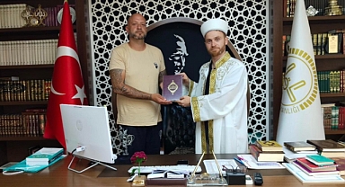 Alman tatilci Müslüman oldu