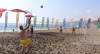 GAZİPAŞA'DA PLAJ VOLEYBOLU TURNUVASI BAŞLIYOR