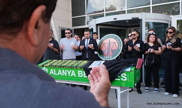 Avukat Arzu Çetin dualarla uğurlandı