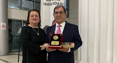 Dr. Hacıhamdioğlu’na meslekte 50. yıl plaketi
