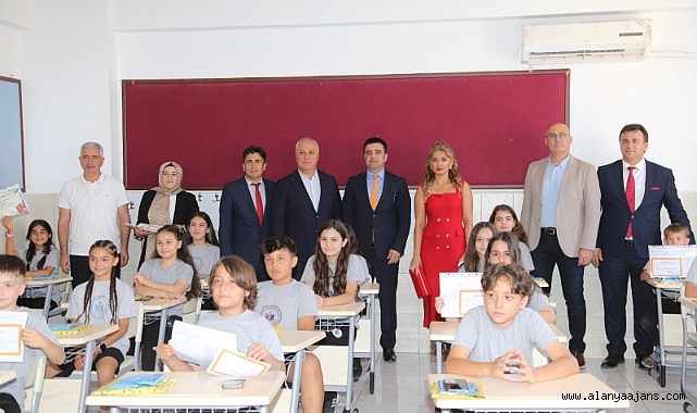 Alanya’da 64 bin öğrenci karne aldı