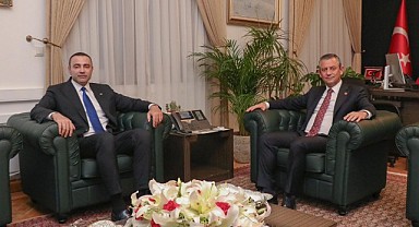 Özel'e destek verdi