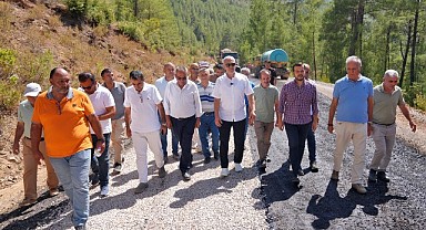 'Asfaltsız mahalle ve yayla kalmayacak'