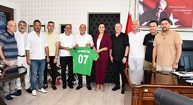 Başhekime tebrik yağmuru