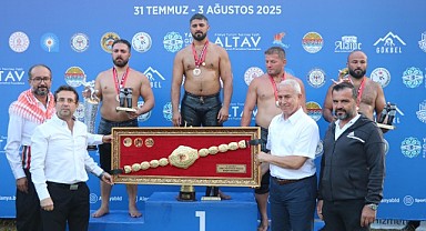 GÖKBEL'DE İKİNCİ KEZ BAŞPEHLİVAN ENES DOĞAN