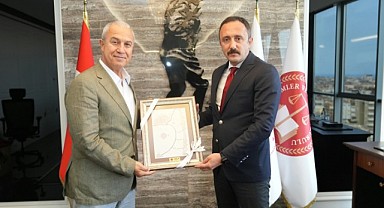 Özçelik'ten Başsavcıya nezaket ziyareti