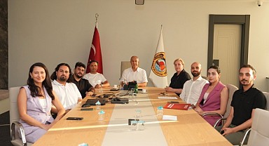 Özçelik'ten konseye ve gençlere tebrik