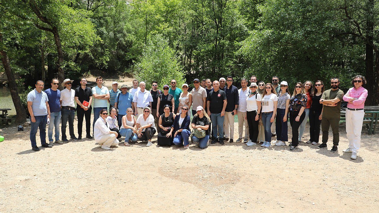 Barajı mercek altında