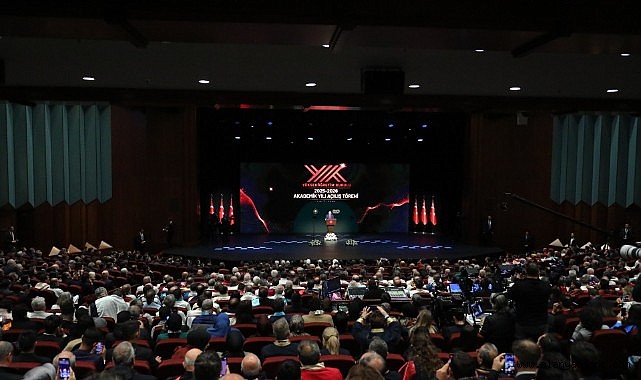 REKTÖR TÜRKDOĞAN, 2025-2026 AKADEMİK YILI AÇILIŞ TÖRENİNE KATILDI