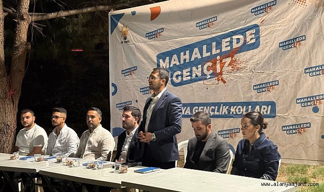 AK Gençlik gençlerin peşinde