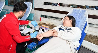 Sağlıkçılardan kan bağışına tam destek