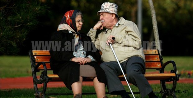 800 BİN EMEKLİ BORÇLARINDAN KURTULACAK
