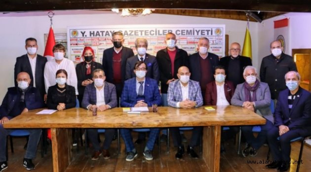 AGF'de bayrak değişimi