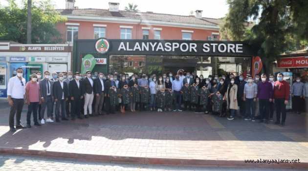 Ak Parti'den Alanyaspor'a formalı destek