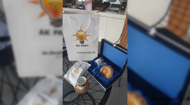 Ak Parti'den üyelere kongre hediyesi