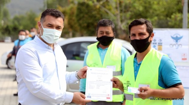 Alanya Belediyesi işçileri sertifika aldı