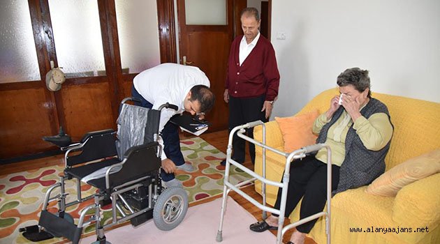 Alanya Belediyesi’nden akülü araba yardımı