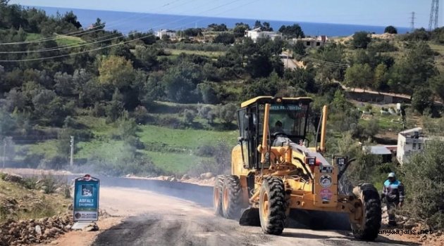 Alanya Belediyesi yollara bakım onarım çalışması başlattı