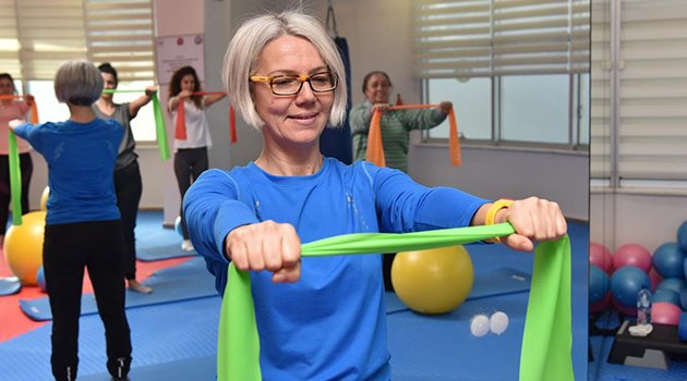 Alanya Belediyesi'nin spor merkezine ilgi büyük