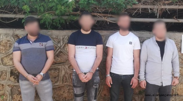 Alanya’da 2 evi soyan hırsızlıklar jandarmadan kaçamadı