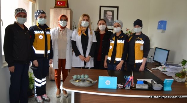 Alanya’da acil tıp teknisyenleri unutulmadı