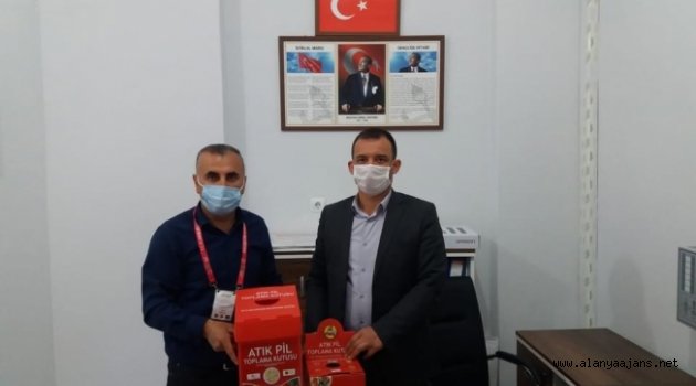 Alanya’da atık pil toplama kampanyası devam ediyor