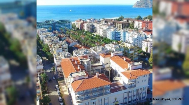 Alanya’da bir okul daha belge aldı
