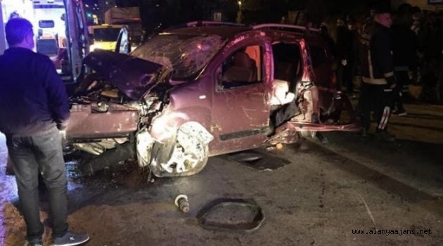 Alanya’da feci kaza: 3 yaralı