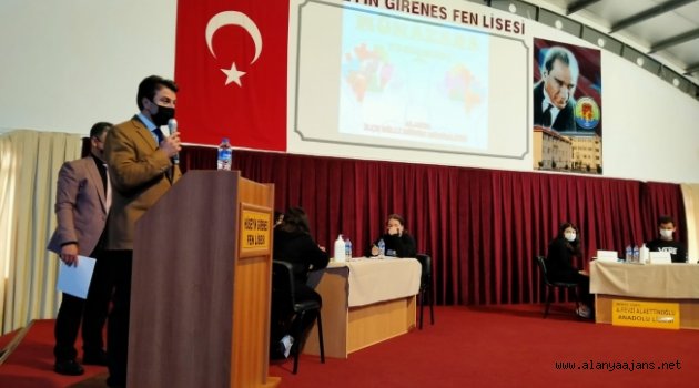 Alanya’da İngilizce münazara yarışmasında kazanan belli oldu