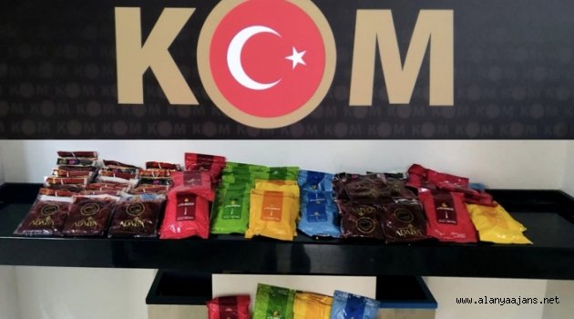 Alanya’da kaçak nargile tütünü polise takıldı