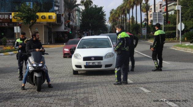 Alanya’da kısıtlamaya uymayanlara ceza yağdı!