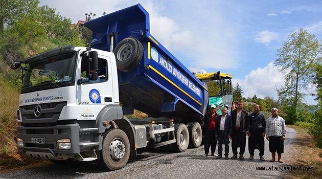 Alanya’da sıcak asfalt çalışmaları