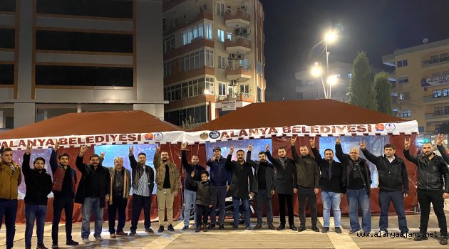 ALANYA’DA ÜCRETSİZ ÇAY VE ÇORBA İKRAMI