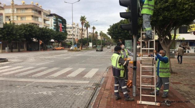 Alanya’daki sinyalizasyon üniteleri yenileniyor