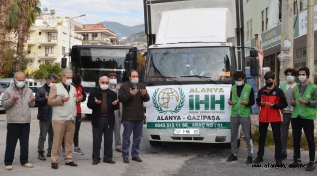 Alanya’dan toplanan TIR dolusu yardım dualarla yola çıktı