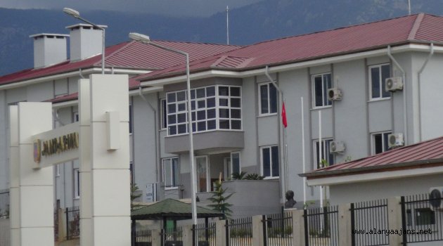 Alanya İlçe Jandarma yeni binasına taşındı