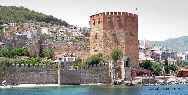 ALANYA, MANAVGAT'I YİNE SOLLADI