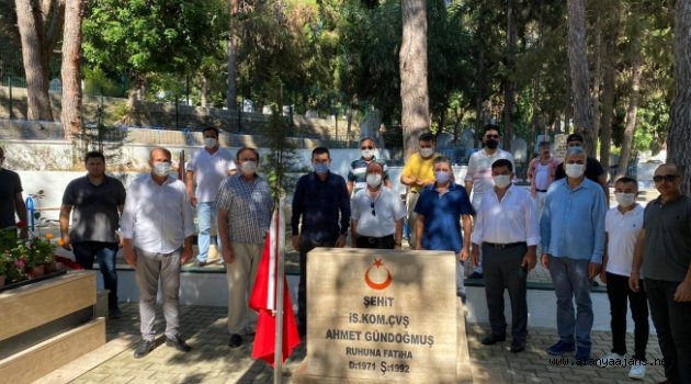 Alanya MHP'den şehitlerimize bayram ziyareti
