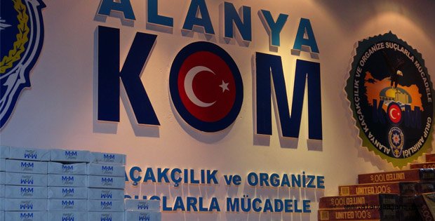 ALANYA POLİSİNDE 100 BİNLİK OPERASYON