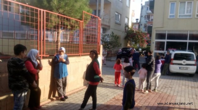 Alanya sokağa döküldü! 5.4 ile sallandık