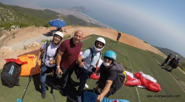 Alanya Sosyal Hizmetler şehitleri anmak için uçtu