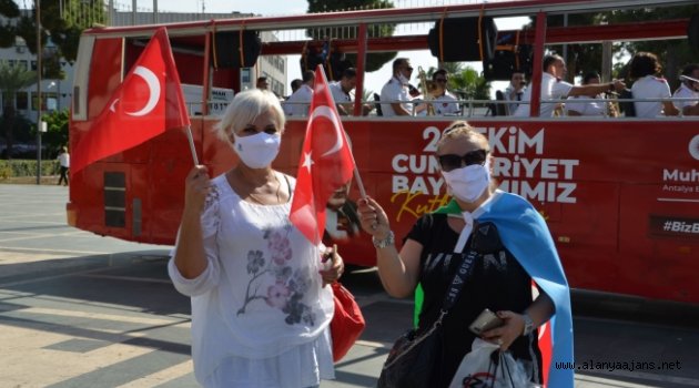 Alanya ve Gazipaşa’da Cumhuriyet coşkusu