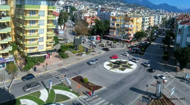 Alanya’ya 250 bin çiçek